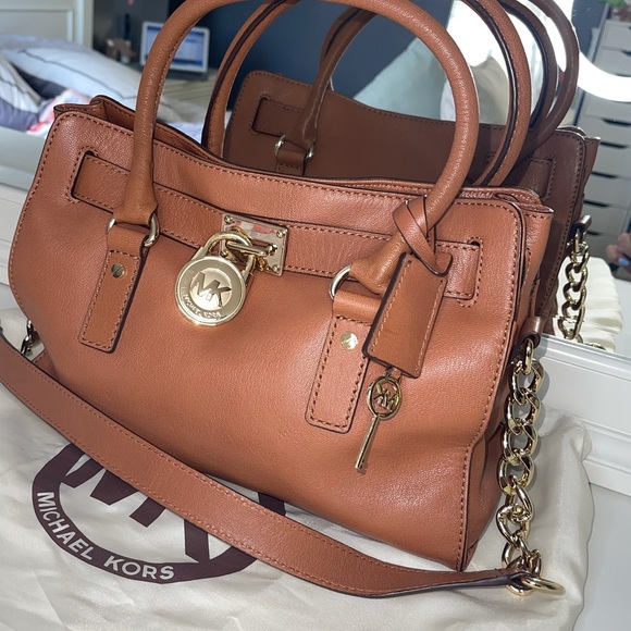 Michael Kors Lock and Key Large Leather Satchel - Picture 4 of 8